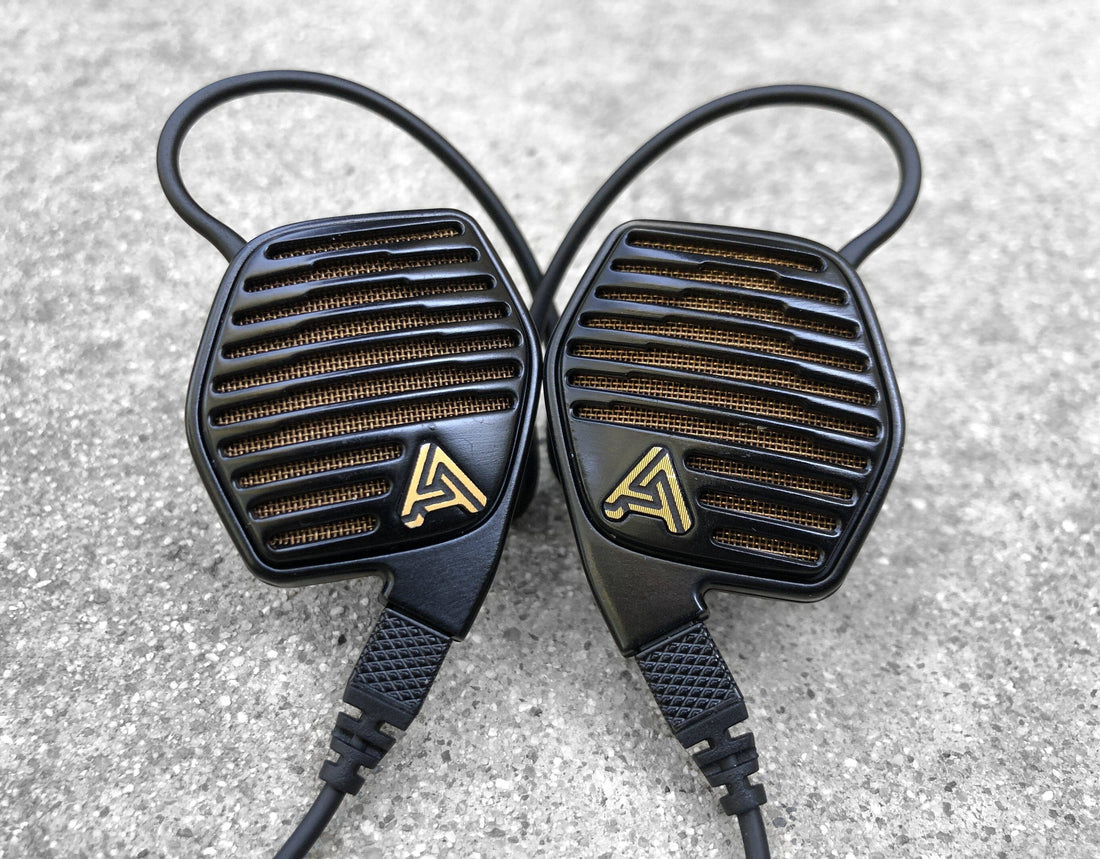 Audeze LCDi4 Review - When Headphone Meets IEM