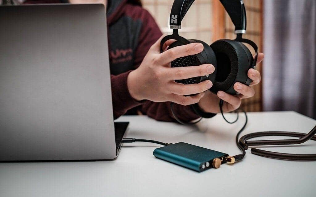 Best Headphone Setups for Work – Headphones.com