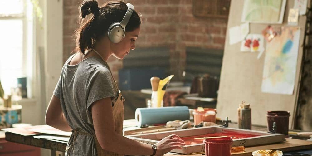 Bose Cuts the Cord with New Wireless Bluetooth Headphones