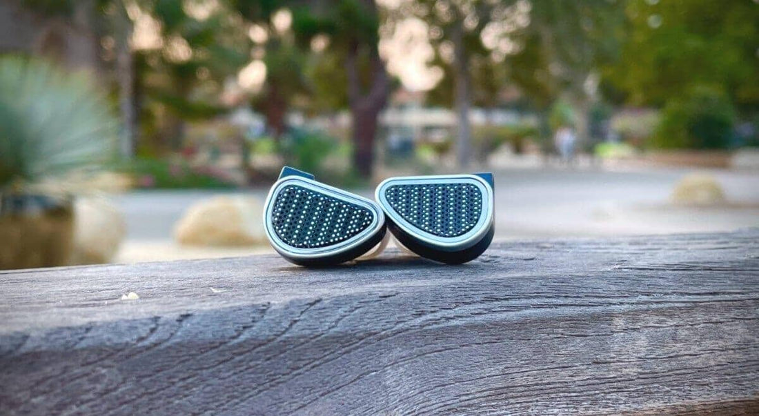 64 Audio Duo Review - Compliment Me