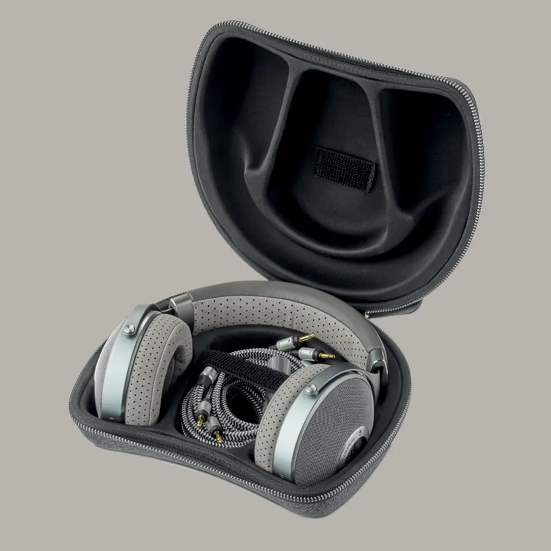 Focal Clear + Upgrade Cable Bundle Headphones Focal