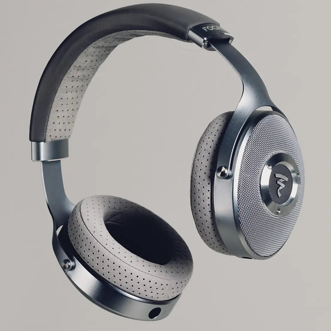 Focal Clear + Upgrade Cable Bundle Headphones Focal