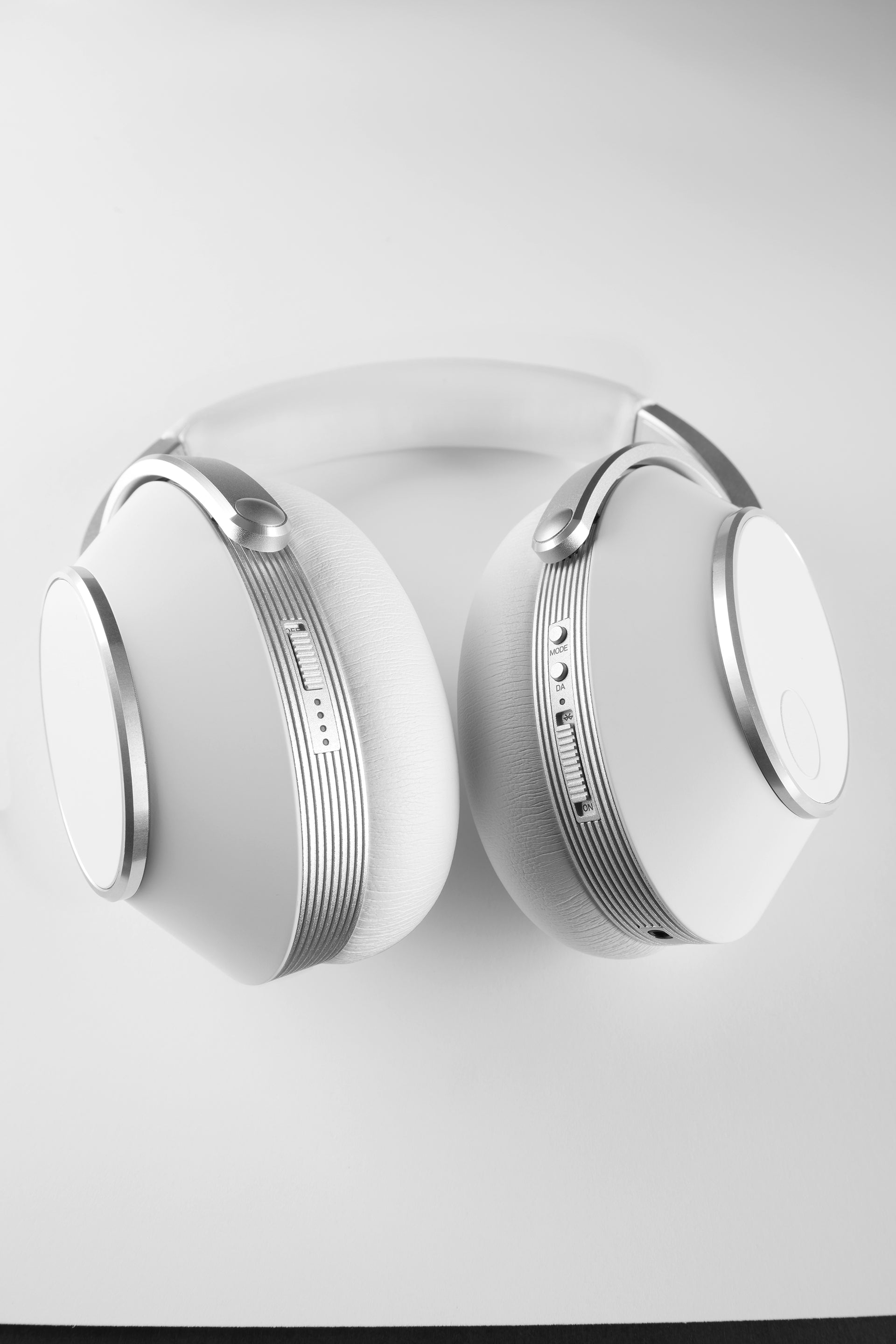 t+a wireless solitaire t headphones in white bottom view