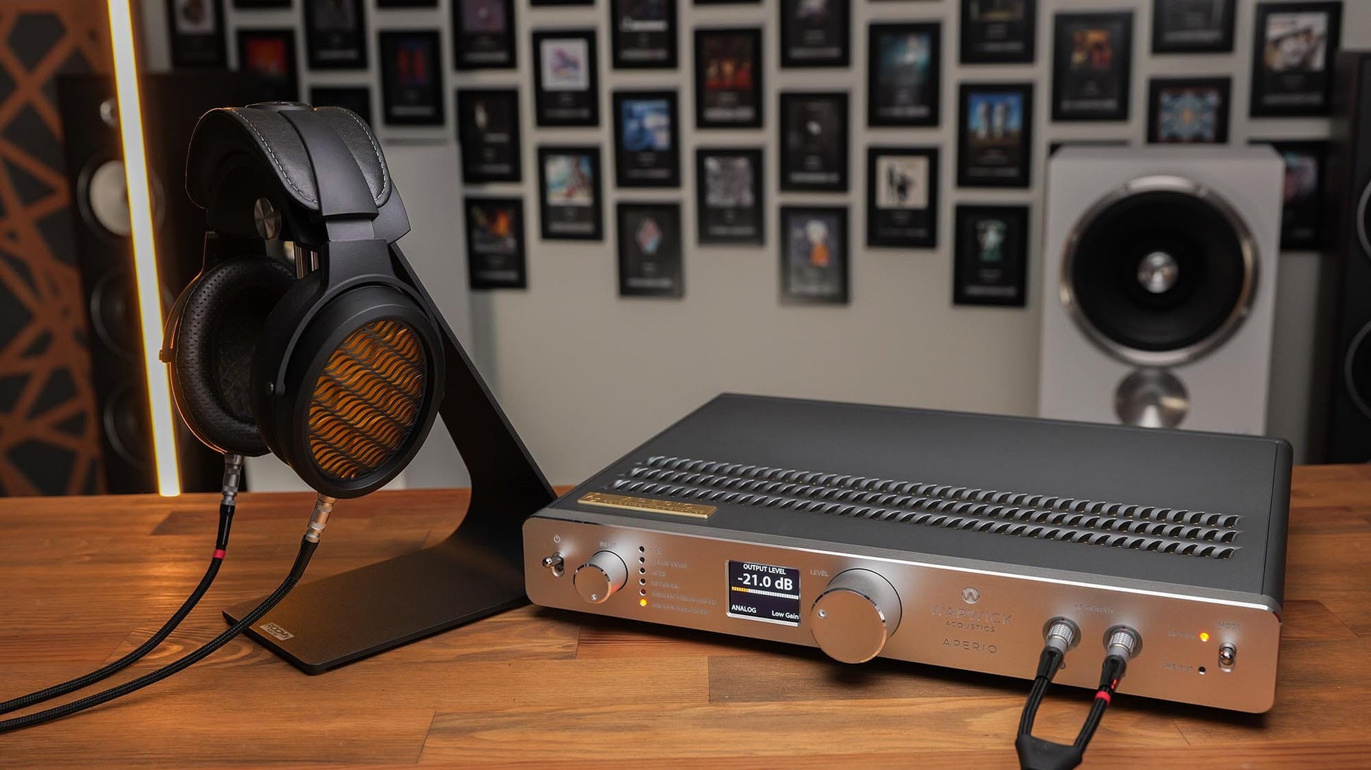 Aperio - GoldenSound Edition Headphones Warwick Acoustics