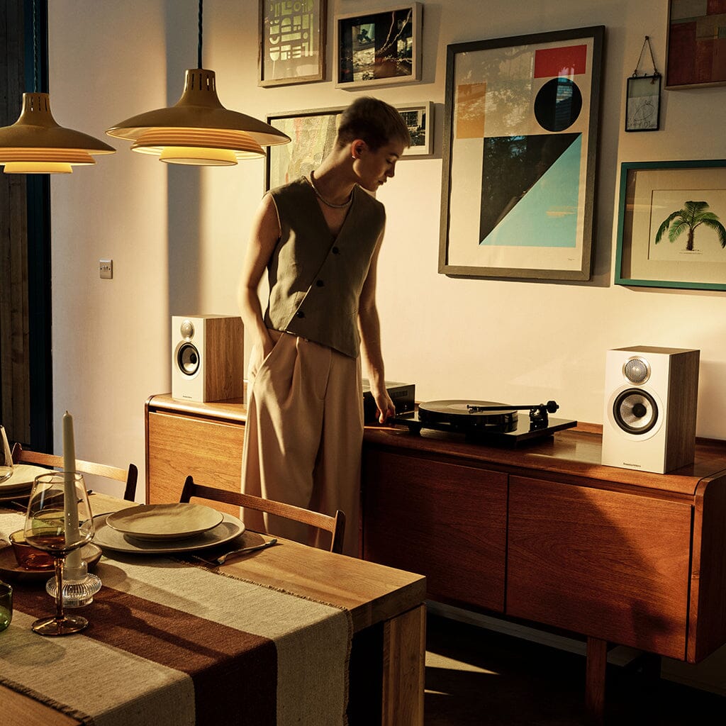 Bowers & Wilkins 607 S3 Bookshelf Speakers (Pair) Bookshelf Speakers Bowers & Wilkins
