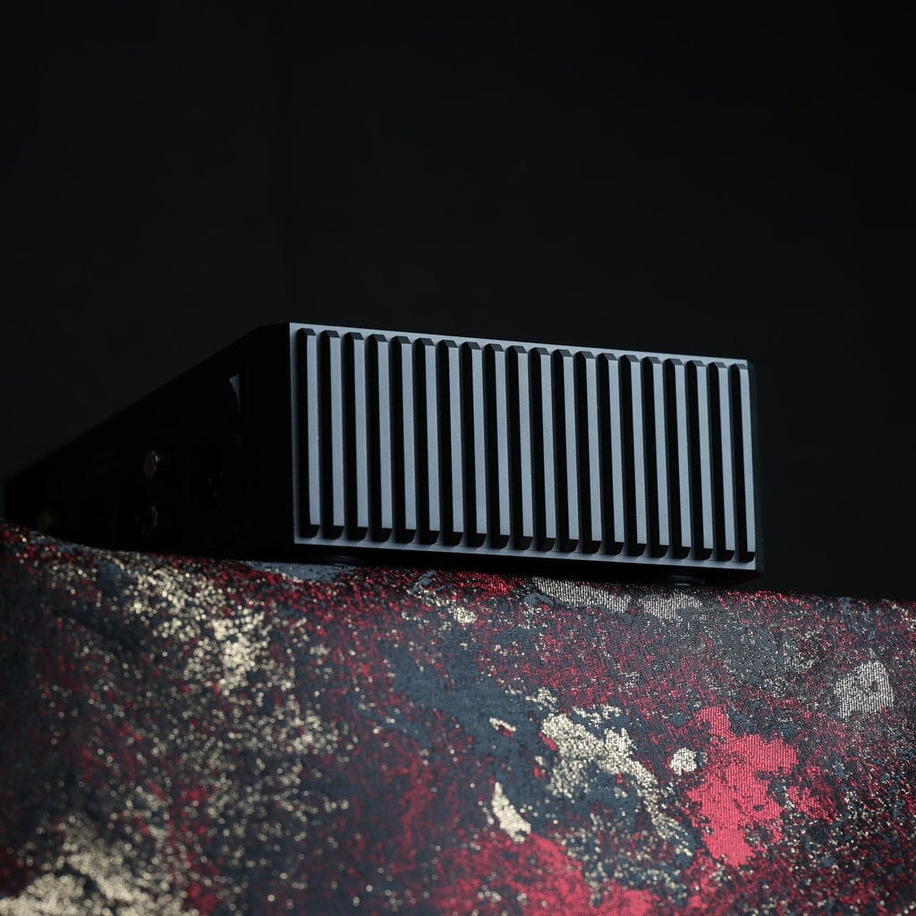 Aune Audio N7 Headphone Amplifier - front view