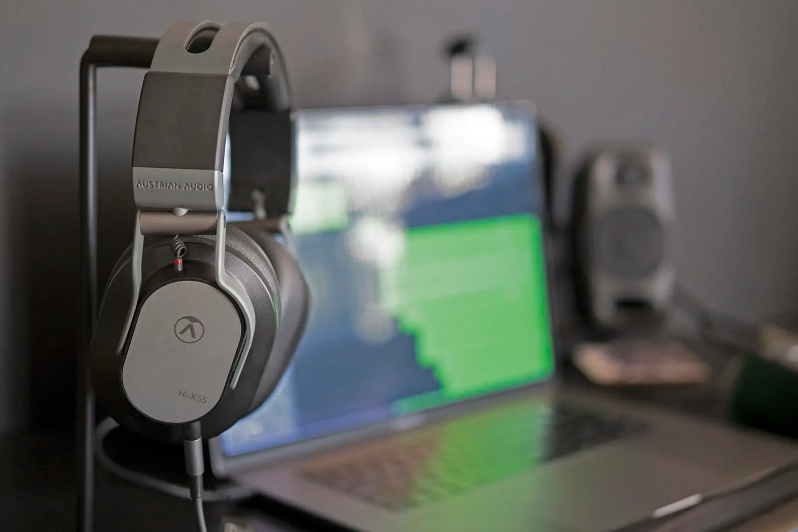 Austrian Audio Hi-X55: The Comeback Kid and the Closed-Back Curse Austrian Audio Hi-X55: The Comeback Kid and the Closed-Back Curse
