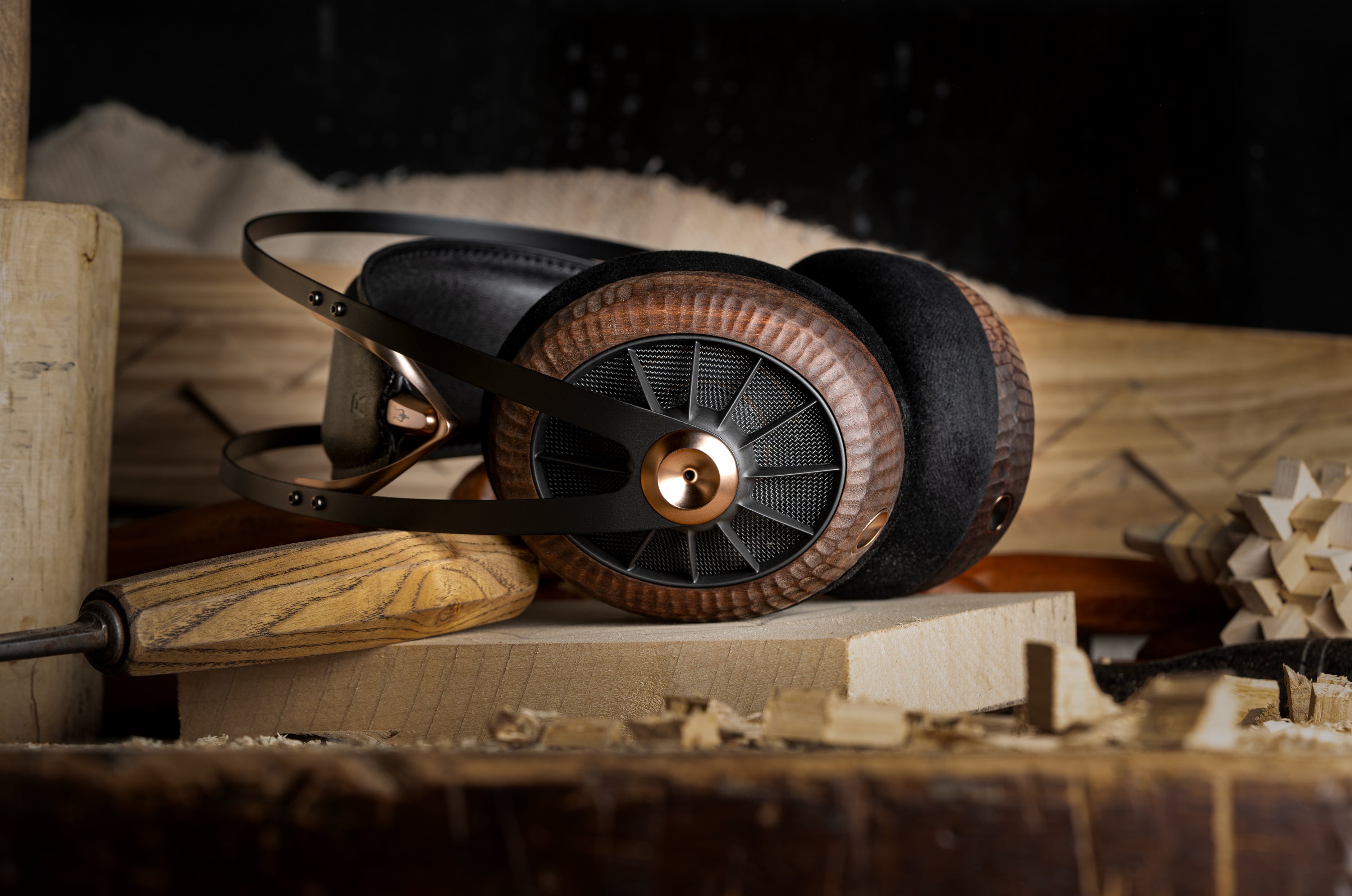 Meze Audio 109 PRO PRIMAL アップグレードケーブル付き Meze Audio 109 Pro Primal Limited Edition Dynamic Headphones