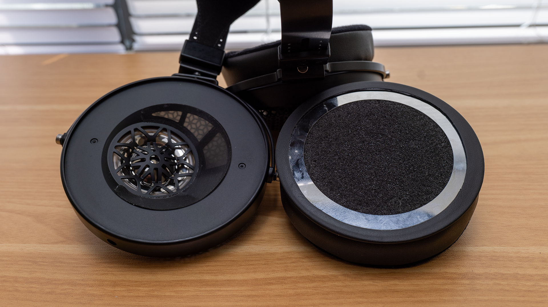 Moondrop Horizon Review: None More Dark – Headphones.com Moondrop Horizon Review: None More Dark – Headphones.com