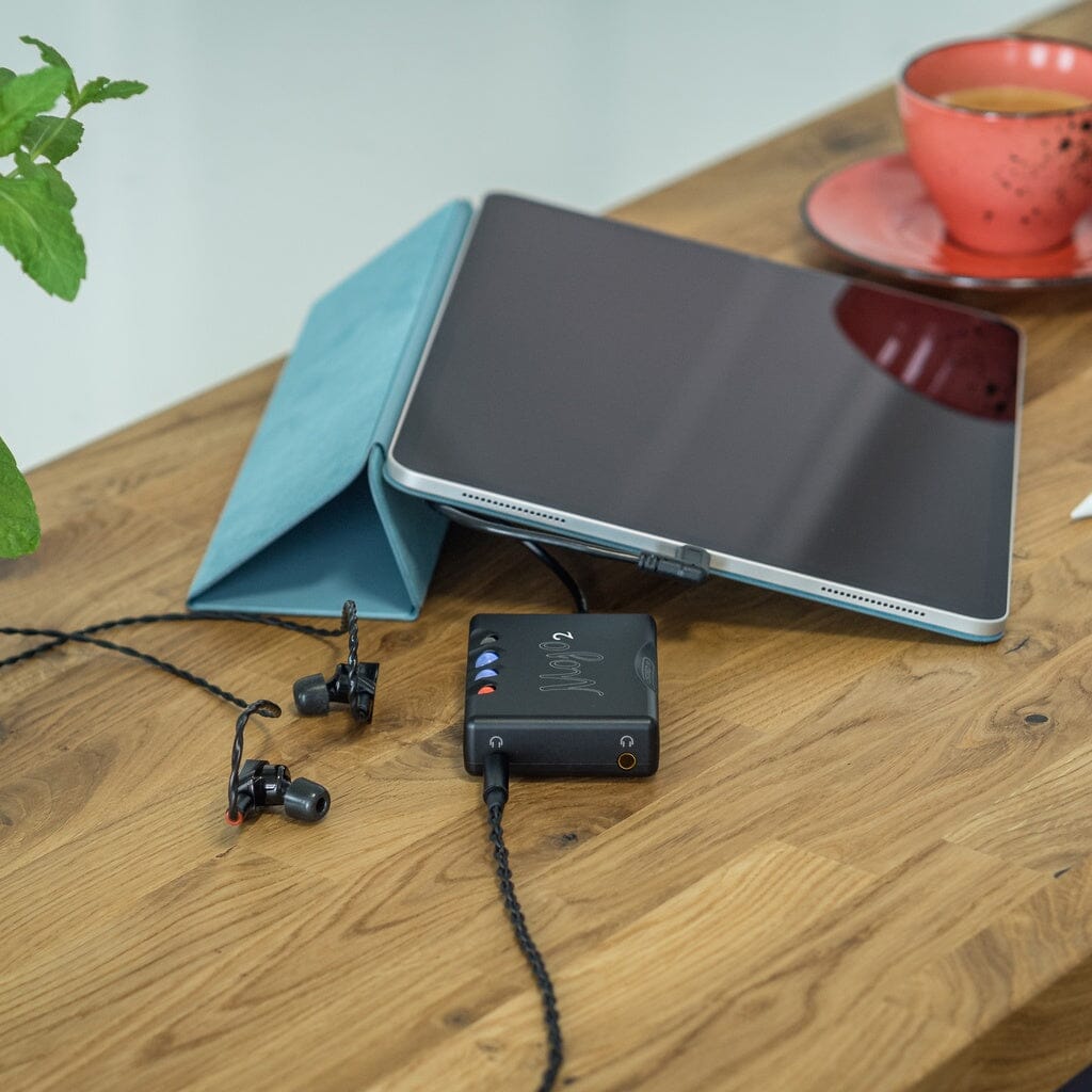 Chord Electronics Mojo 2 Portable DAC and Headphone Amplifier (4.4