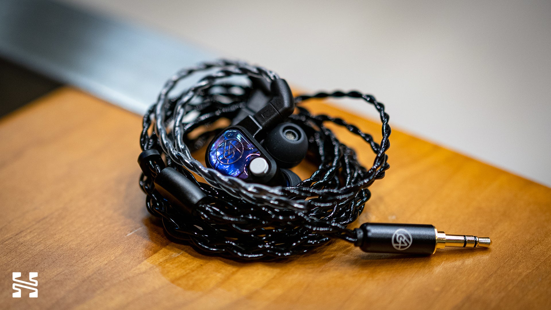 64 Audio Volür Review: A Nio Evolution? – Headphones.com