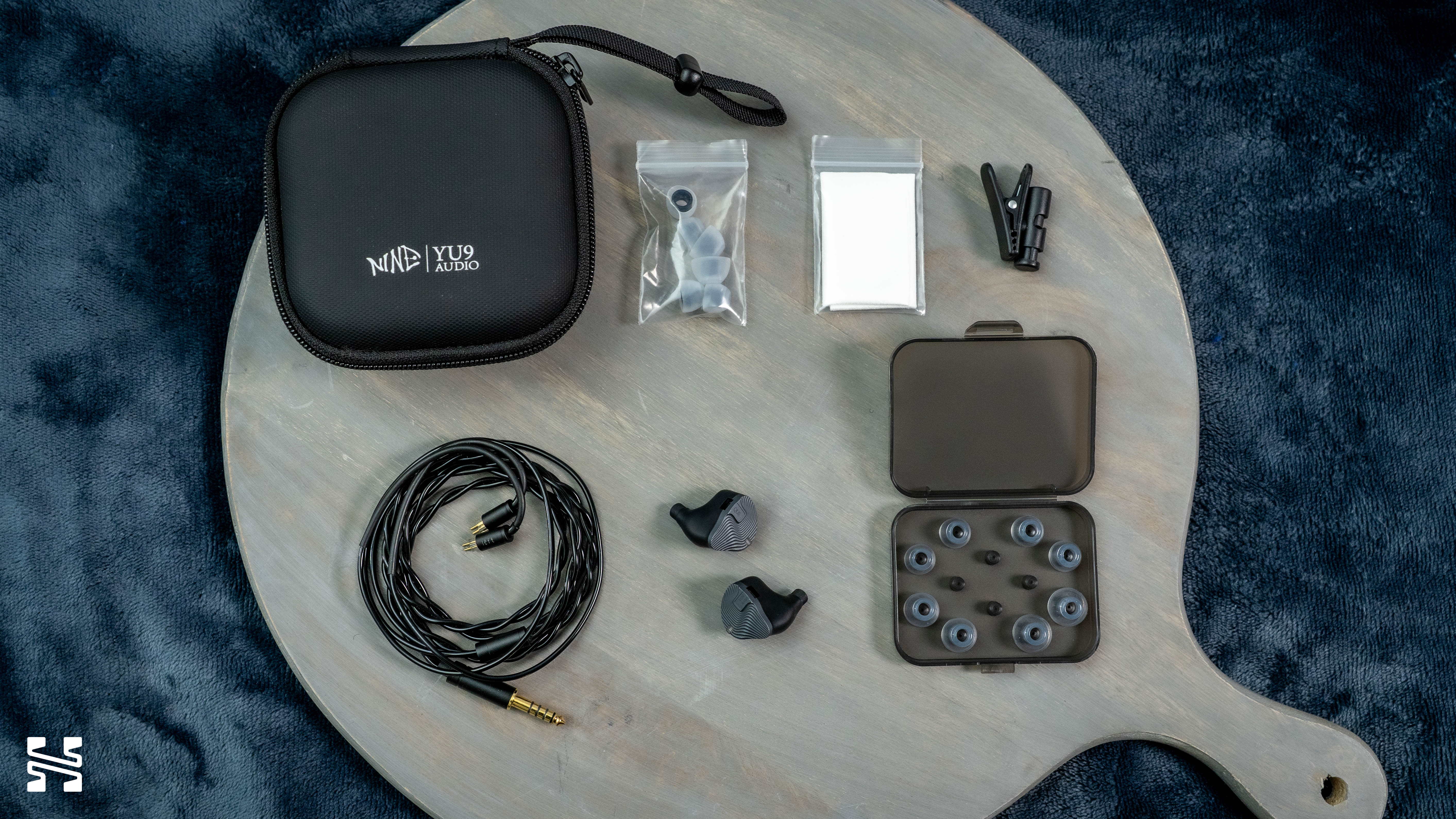 Yu9 Que Review: Coloured Clarity – Headphones.com