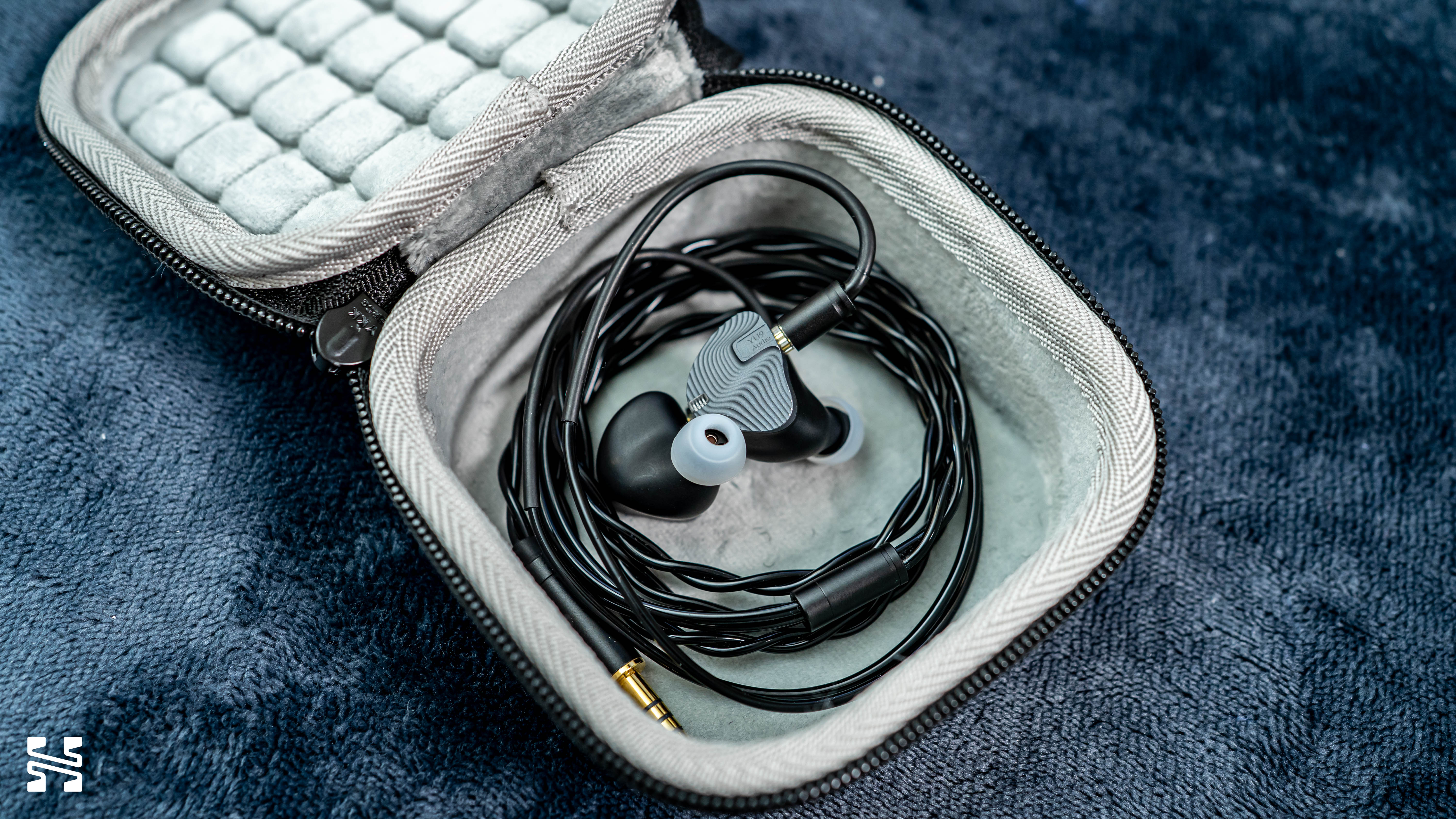 YU9 Audio QUE Grey 有線イヤホン 本体 Yu9 Que Review: Coloured Clarity – Headphones.com